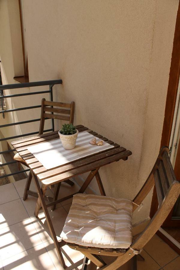 The Prince'S Neighbour Apartment Budapest With Free Garage Exteriér fotografie